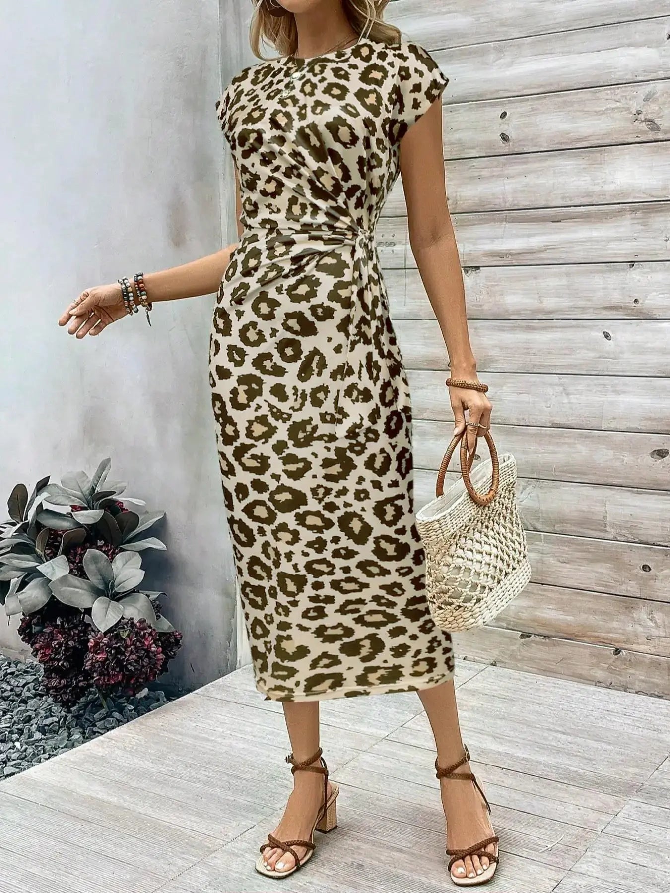 Women'S Solid Color / Striped / All over Print Knot Batwing Sleeve Dress, Casual Short Sleeve round Neck Long Dress, Ladies Clothes for Beach Holiday, Casual Everyday Wear